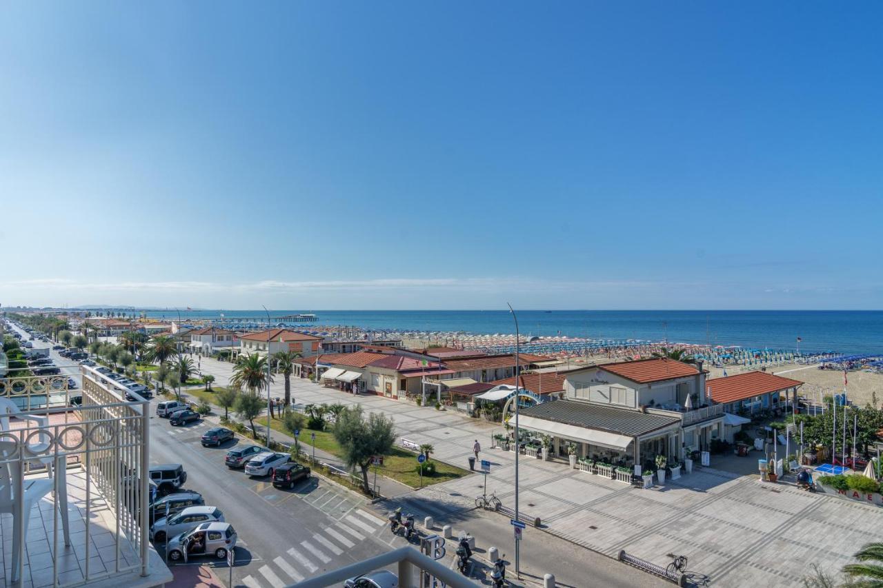 Hotel Brunella Lido di Camaiore Ngoại thất bức ảnh