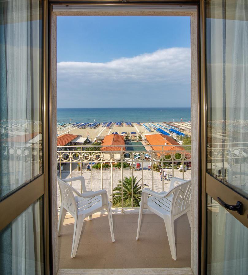 Hotel Brunella Lido di Camaiore Ngoại thất bức ảnh