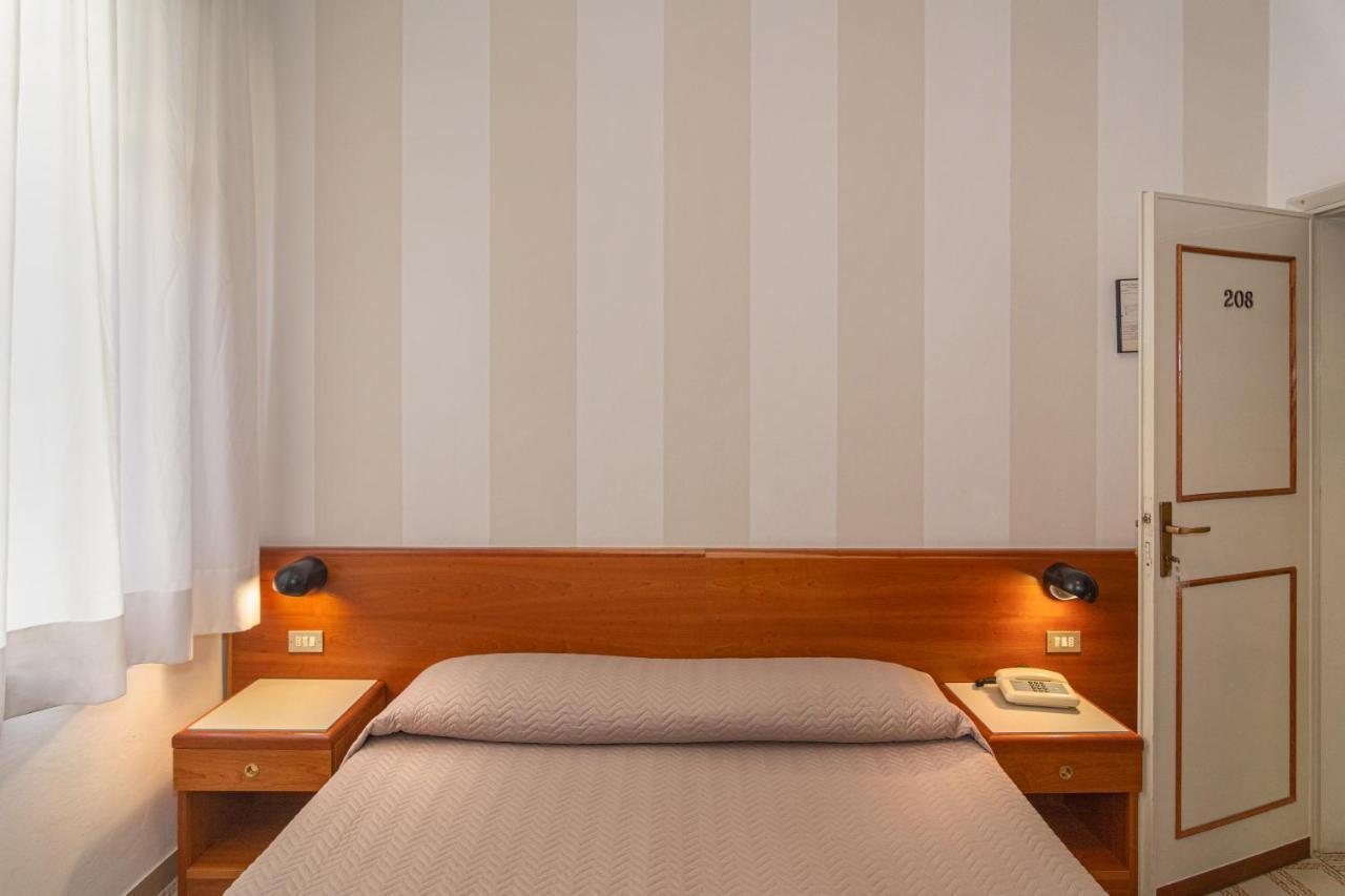 Hotel Brunella Lido di Camaiore Ngoại thất bức ảnh